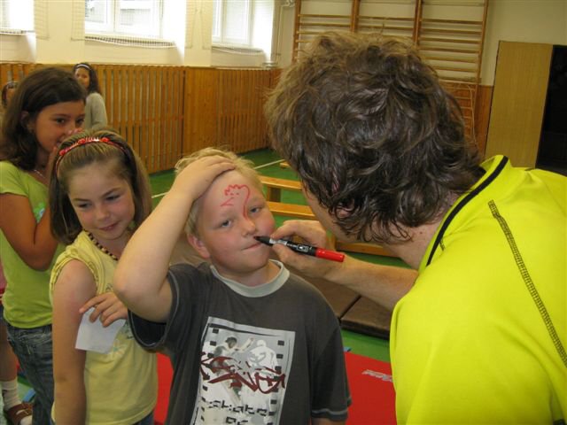 img00004.jpg