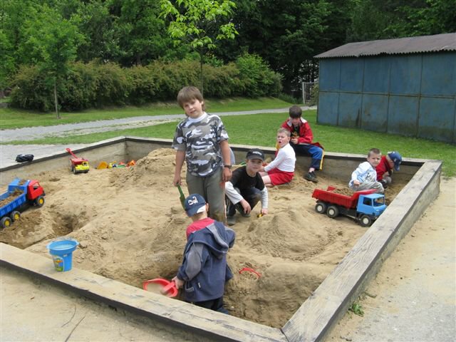 img00008.jpg