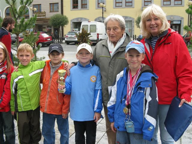 img00104.jpg