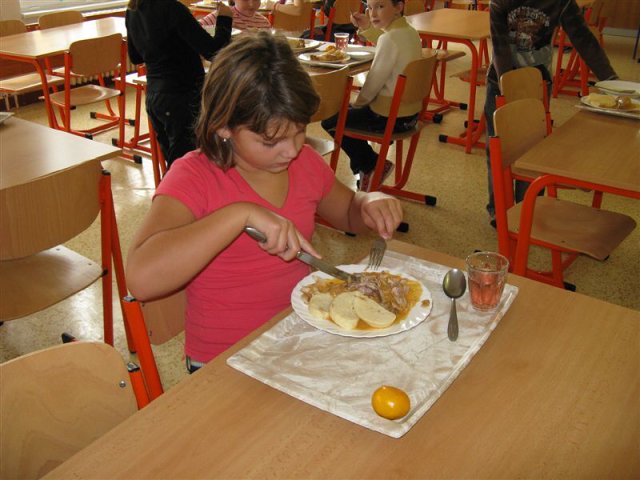 img00004.jpg