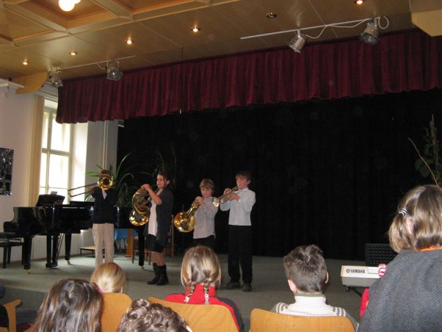 img00004.jpg